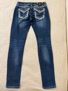 Miss Me Dark Blue Skinny Jeans with Embroidered Back Pockets size 26